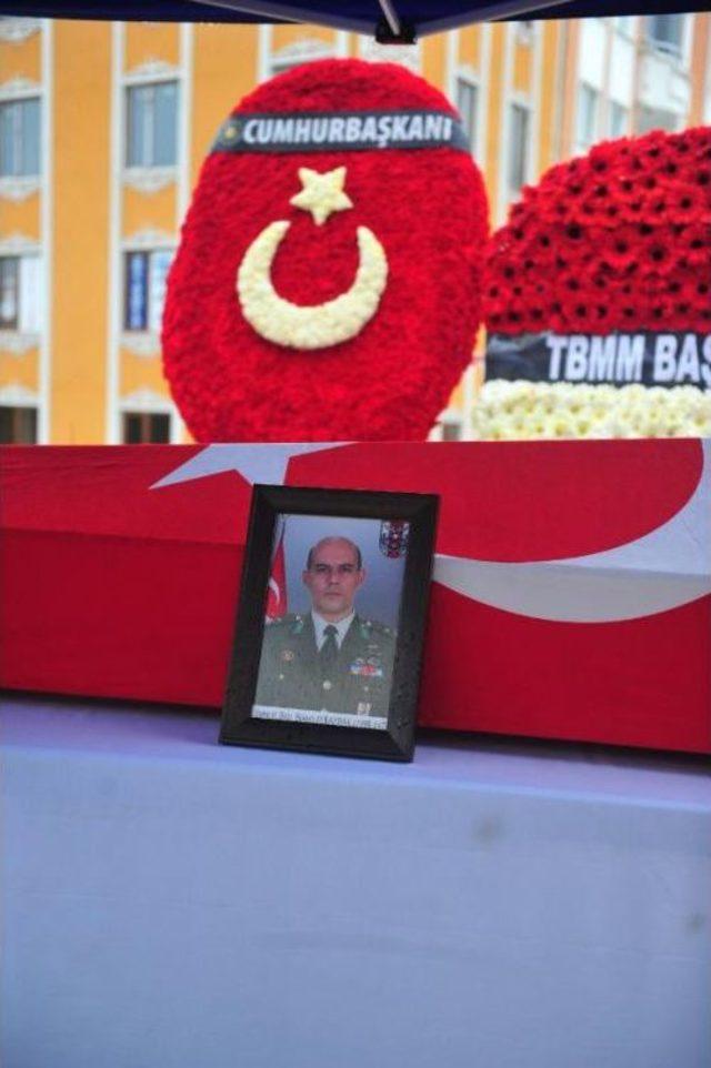 Şehit Binbaşı Albayrak’I 30 Bin Kişi Gözyaşlarıyla Uğurladı