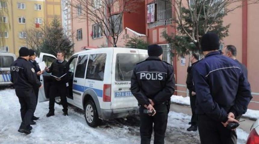 Evine Gelen Polise Ateş A&ccedil;tı, G&ouml;zaltına Alındı