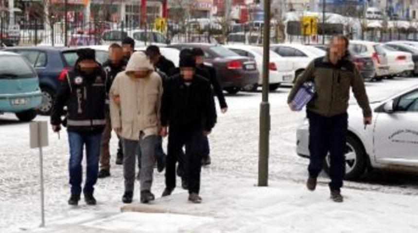 Fet&ouml;&rsquo;n&uuml;n Gen&ccedil;lik Yapılanmasına Y&ouml;nelik Operasyonda 8 Kişi Tutuklandı