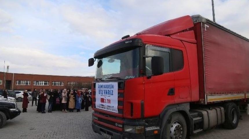 Isparta&rsquo;dan Halep&rsquo;e 7 Tır Yardım Malzemesi