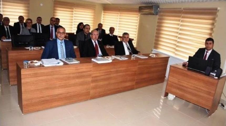 Fen İşleri Dairesi Başkanlığı Başkan Albayrak&rsquo;a Brifing Verdi