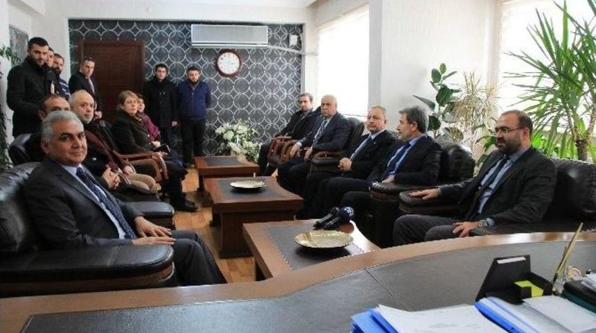 Milletvekili &Ouml;zhan Ve Yaşar İl Emniyet M&uuml;d&uuml;r&uuml;n&uuml; Ziyaret Etti