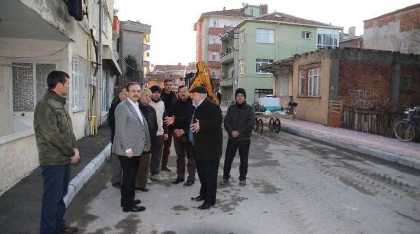 Başkan Şahin, Kaldırım Çalışmalarını İnceledi