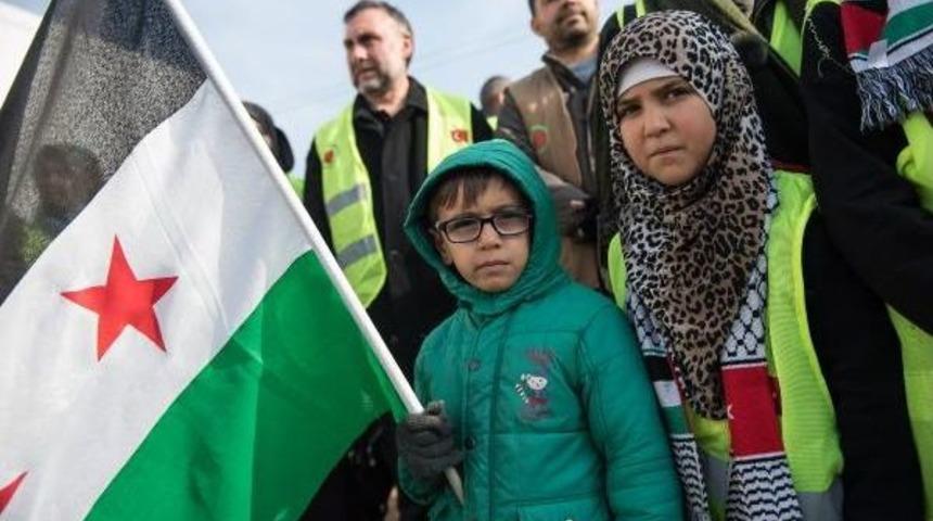 Suriye'ye Insani Yardımlar Devam Ediyor