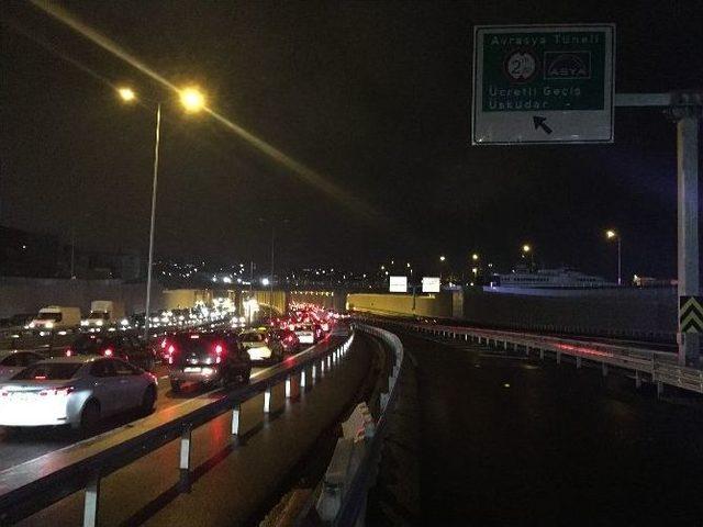 Avrasya Tüneli’nde Trafik Yoğunluğu