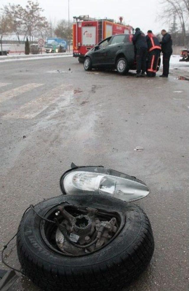 Elazığ’da İki Ayrı Kaza: 9 Yaralı