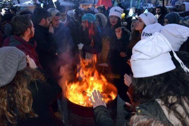 Palandöken'de -20 Derecede Demet Akalın Konseri