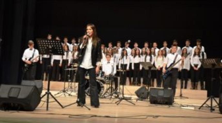 Barış Man&ccedil;o Şarkılarla Anıldı