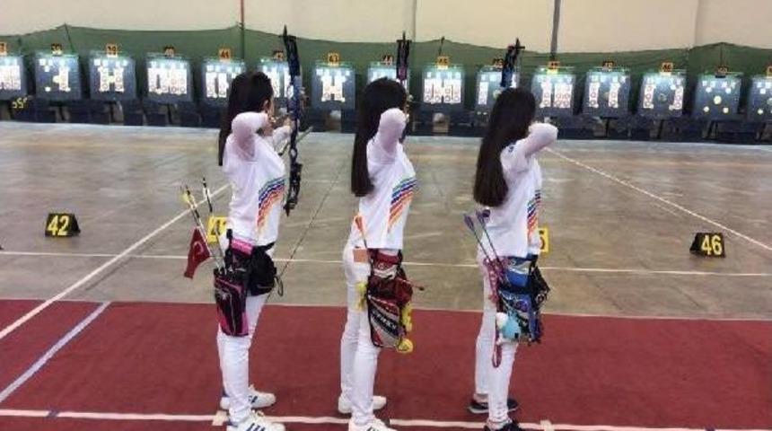 Doktorun Ok&ccedil;uları Madalyaya Doymuyor