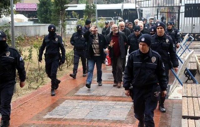 Yüksel Mutlu Ve Hdp İl Başkanı Adliyeye Sevk Edildi