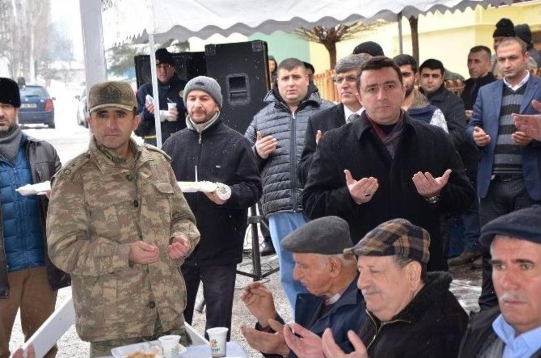 Tekke Mahalleliler Derneği Tarafından Şehitler İ&ccedil;in Mevlit Okutuldu