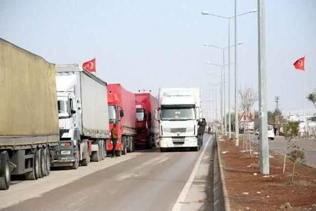 Öncüpınar Sınır Kapısında Tır Yoğunluğu