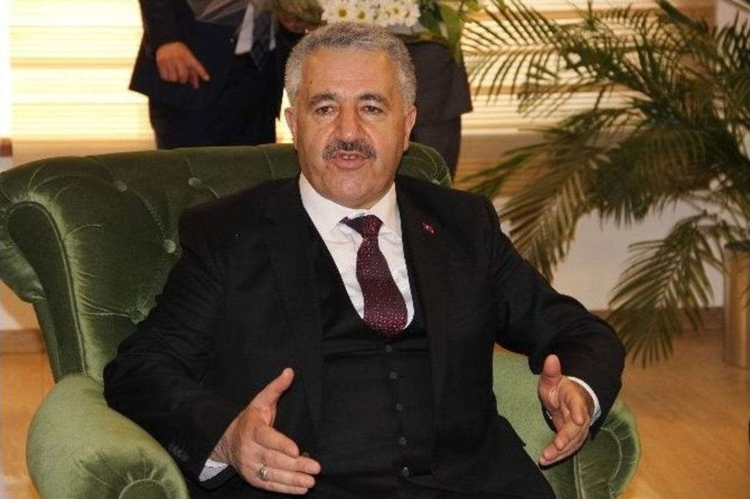 Bakan Arslan&rsquo;dan Millete Teşekk&uuml;r