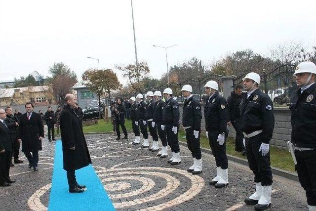 İçişleri Bakanı Soylu, Rus Büyükelçisi Cinayetiyle İlgili Açıklamalarda Bulundu