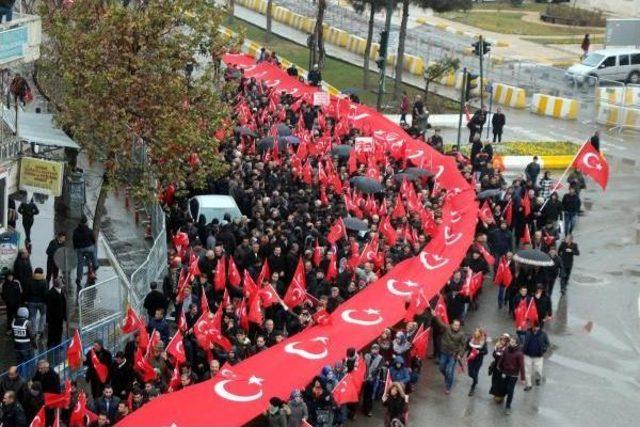 Batman'da, 'teröre Lanet, Şehitlere Saygı' Mitingi