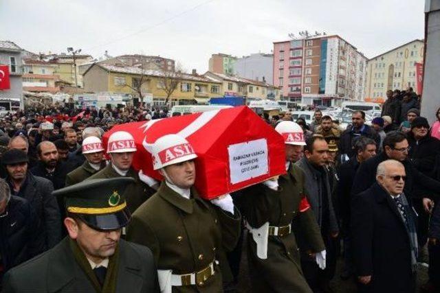 Uzman Çavuş Karaca, Mucur’Da Toprağa Verildi