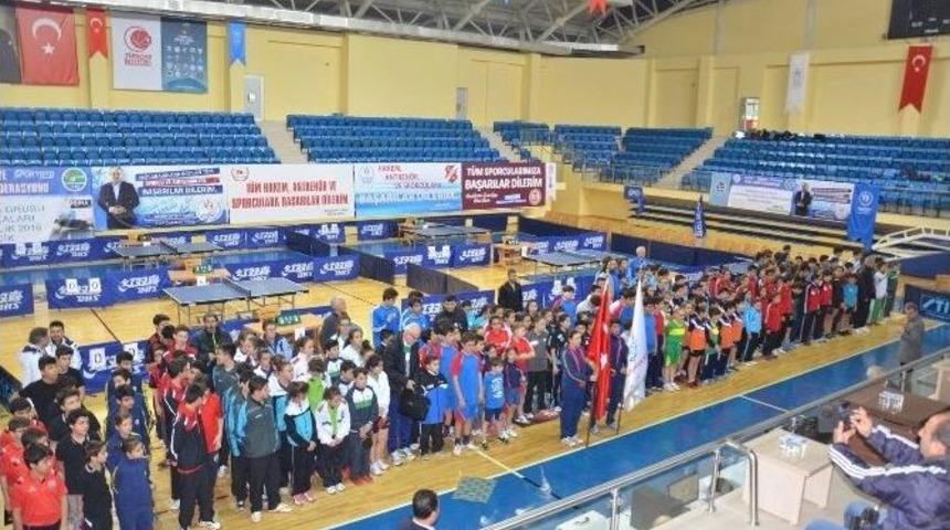 Masa Tenisi Grup M&uuml;sabakaları Başladı
