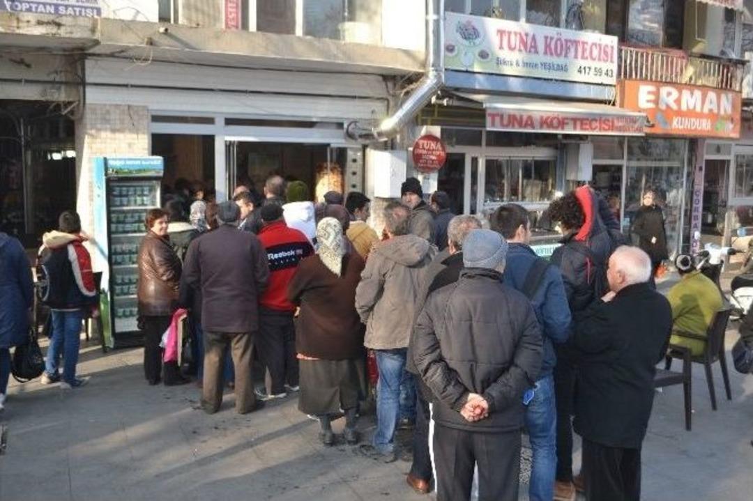 Ucuz D&ouml;ner Kuyruğu