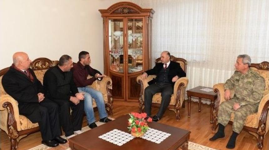 Vali Azizoğlu, Kayseri&rsquo;de Ter&ouml;r Saldırısında Yaralanan Gaziyi Ziyaret Etti