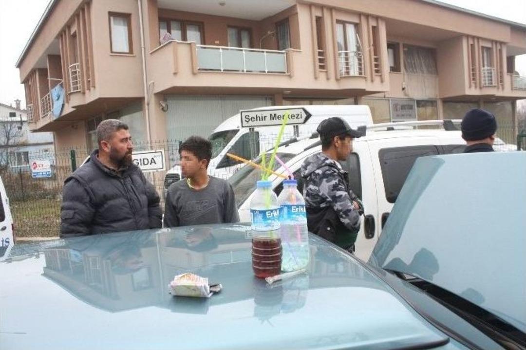 Bursa&rsquo;da 2 Bin Polisle Operasyon...arabada Bonzai Partisi Yaparken Polise Yakalandılar