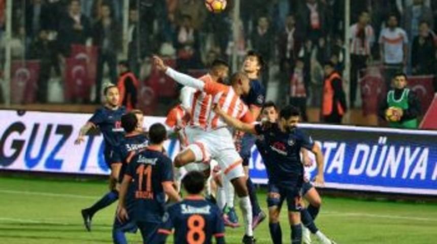 Adanaspor-Medipol Başakşehir: 1-1