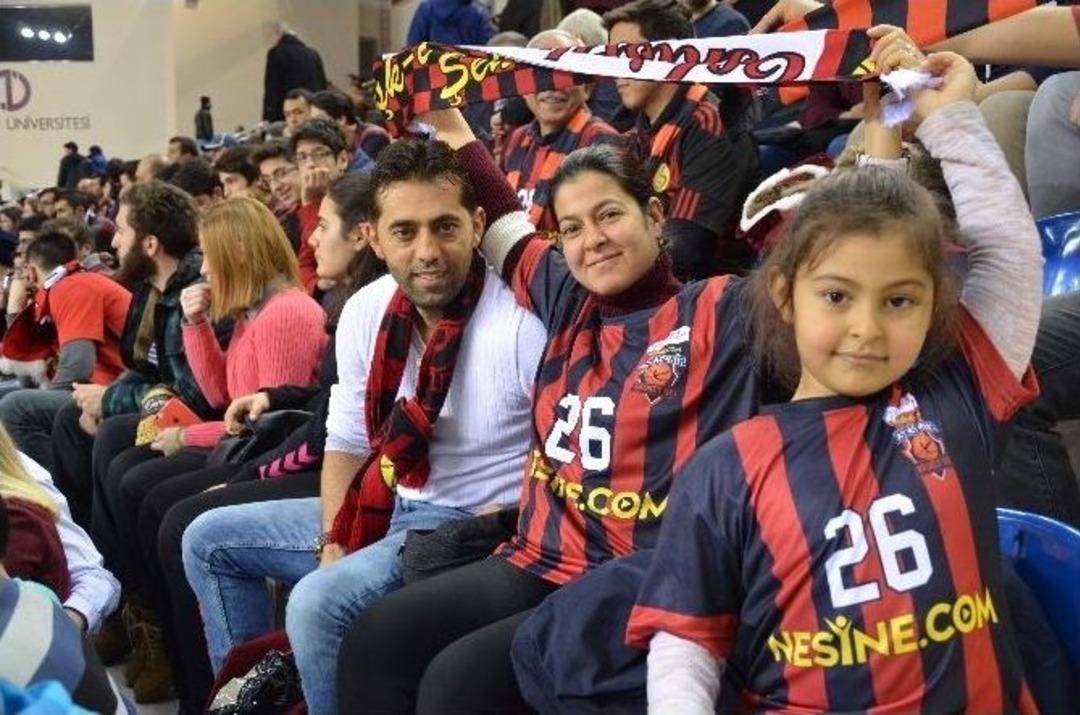 Eskişehir Basket, Ma&ccedil; Gelirini Şehit Ailelerine Bağışladı