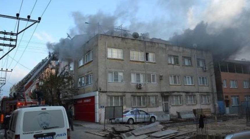 Babasına Kızıp Evi Yaktı Iddiası