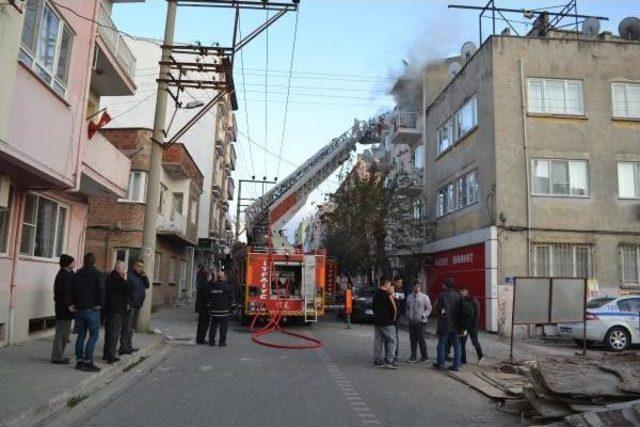 Babasına Kızıp Evi Yaktı Iddiası