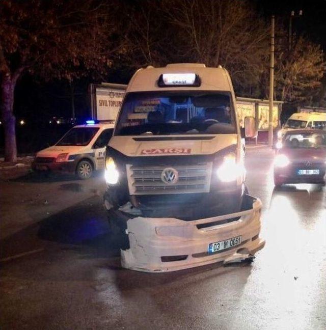 Afyonkarahisar’da Trafik Kazası: 2 Yaralı