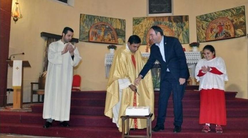 Bebekli Kilise&rsquo;de Noel Ayini