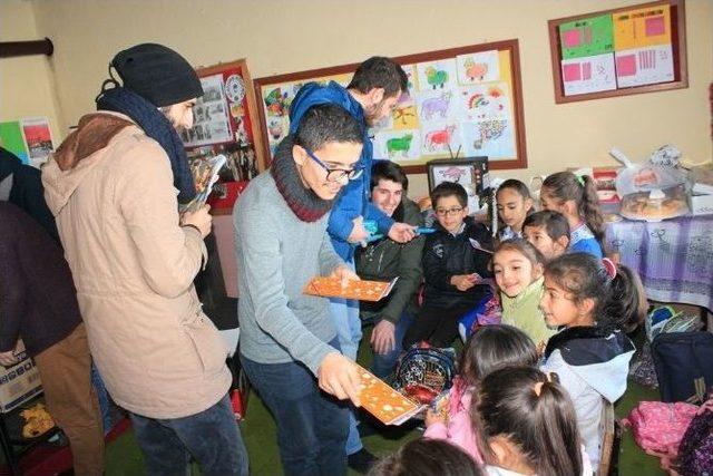 Bayburt Üniversitesi Öğrencilerinden Anlamlı Ziyaret