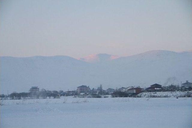 Ardahan’da Sibirya Soğukları Esnafı Vurdu