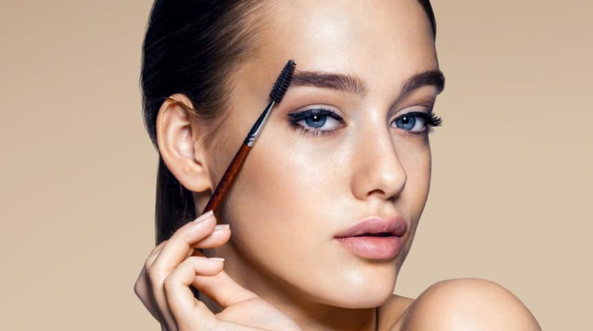M&uuml;kemmel kaşlara nasıl sahip olursunuz?