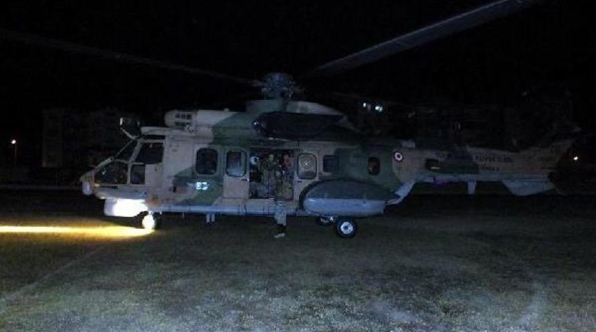 Kar Yolları Kapatınca, Diyaliz Hastası Askeri Helikopterle Alındı