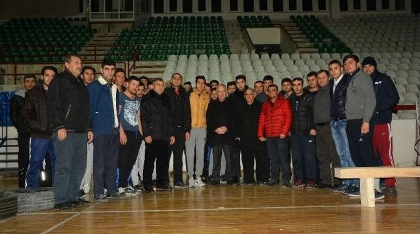 Başkan Acar &Ouml;zel Harekat Sınav Hazırlık Parkurunu Ziyaret Etti