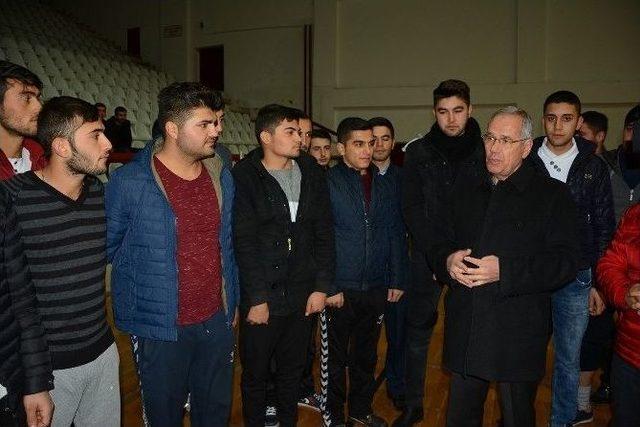 Başkan Acar Özel Harekat Sınav Hazırlık Parkurunu Ziyaret Etti