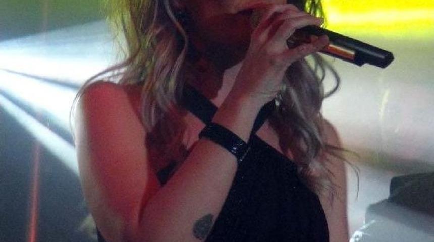 Sıla, Edirneli Hayranlarını &Ccedil;oşturdu