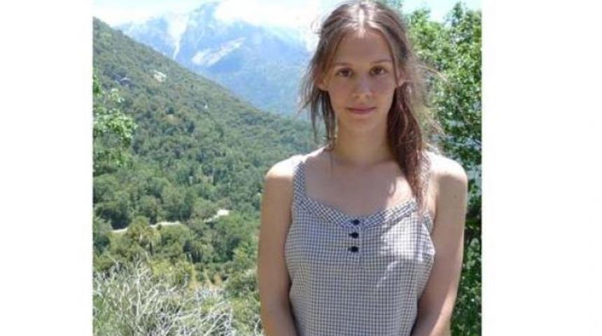 Bir caniyle evleniyor