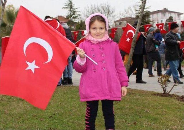 İzmit'te 20 Bin Kişiyle 'teröre Lanet, Kardeşliği Evet' Yürüyüşü