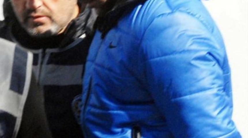 &Ccedil;aldığı Gitar Internette Satışa &Ccedil;ıkınca Yakalandı