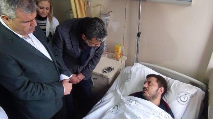 Başbakan Yardımcısı Kaynak, Suriyeli Yaralıları Ziyaret Etti