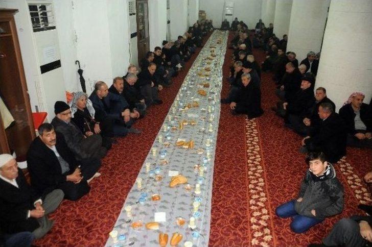 Şerafettin Elçi Mezarı Başında Anıldı G1