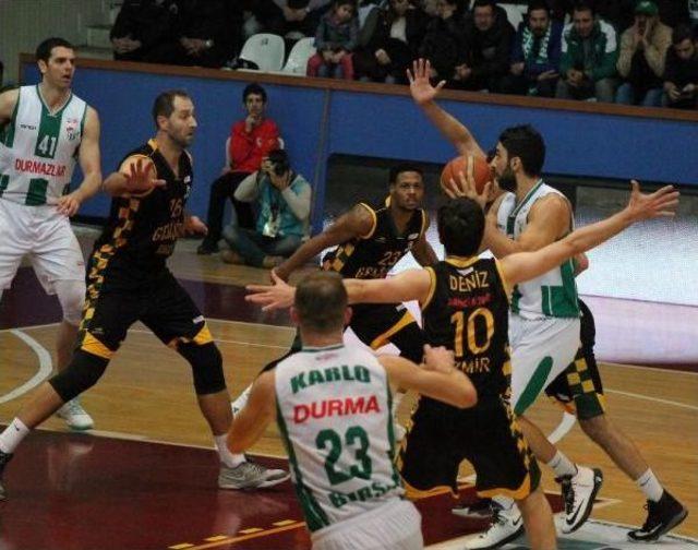 Bursaspor Durmazlar-İzmir Gelişim Koleji: 90-72