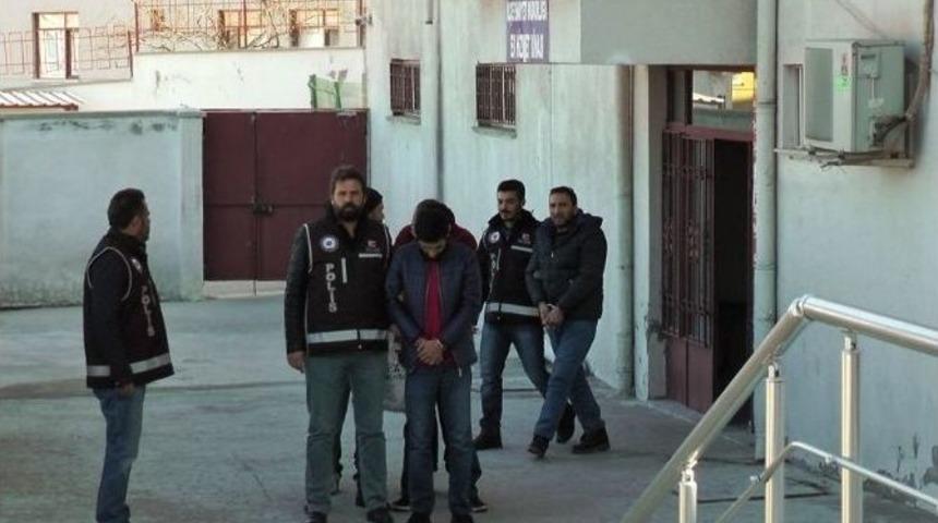 Ayvalık&rsquo;ta Uyuşturucu Operasyonu: 3 Tutuklama