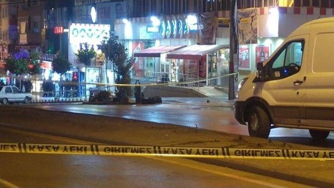 Bursa&rsquo;da Bomba Paniği...ş&uuml;pheli Valiz F&uuml;nye İle Patlatıldı