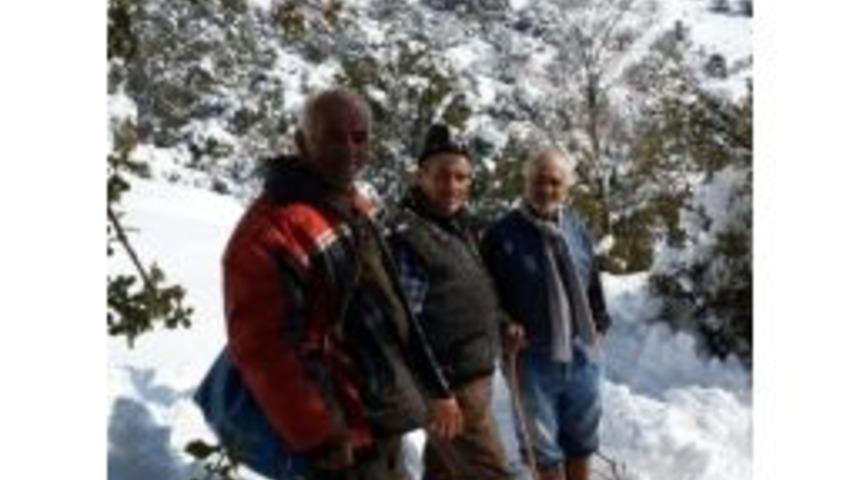 Yaylada Mahsur Kalan &Ccedil;oban 6 G&uuml;n Sonra Kurtarıldı