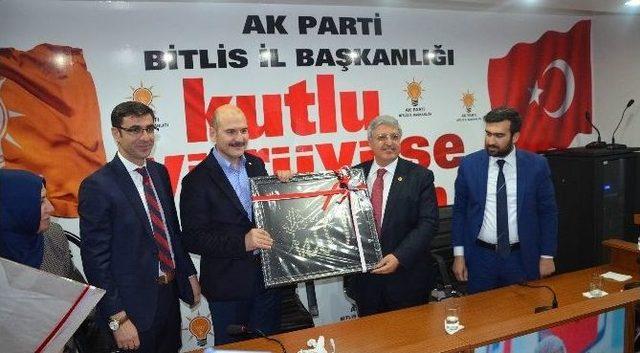 Bakan Soylu, Partisinin Bitlis İl Başkanlığını Ziyaret Etti