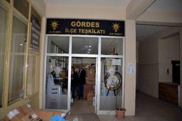 Gördes Ak Parti’den Halep’e Yardım Eli