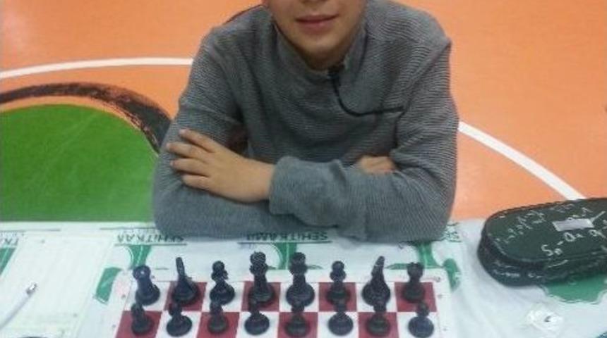 Kurtuluş Bayramında Gkv&rsquo;ya &Ccedil;ifte Şampiyonluk