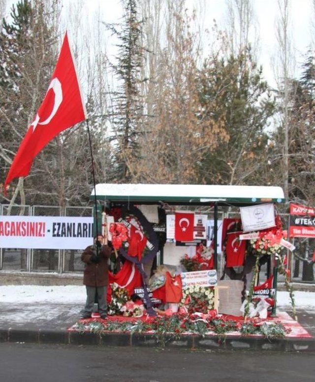 14 Askerin Şehit Olduğu Yerde Her Gün Sevgi Ve Saygı Nöbeti Tutuyor